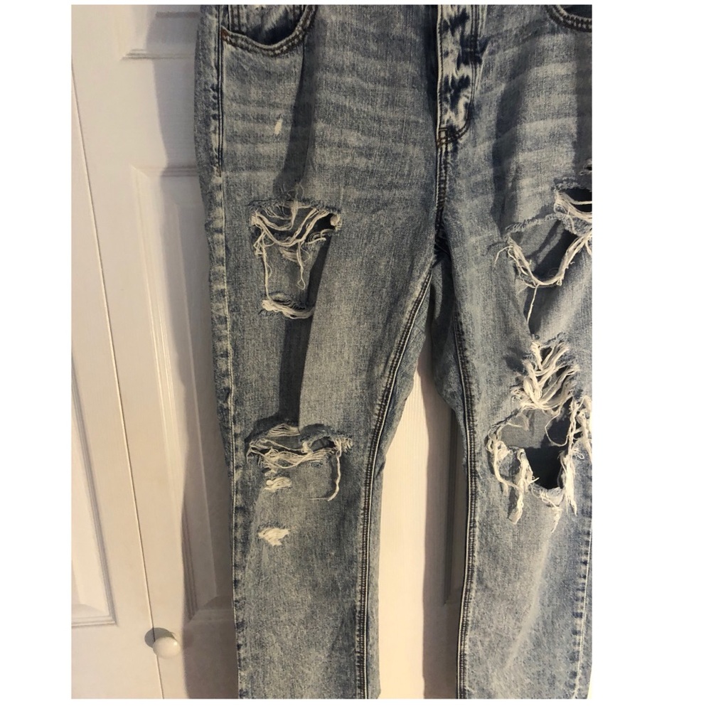 American Eagle Tomgirl Jean
